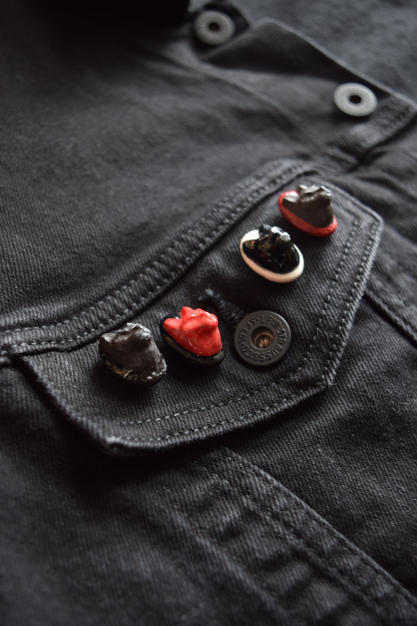 Black Stoneware Cat Pin